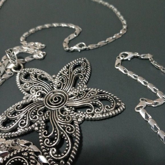 New 28" Super Big Ancient Flower Star Necklace - Picture 2 of 5